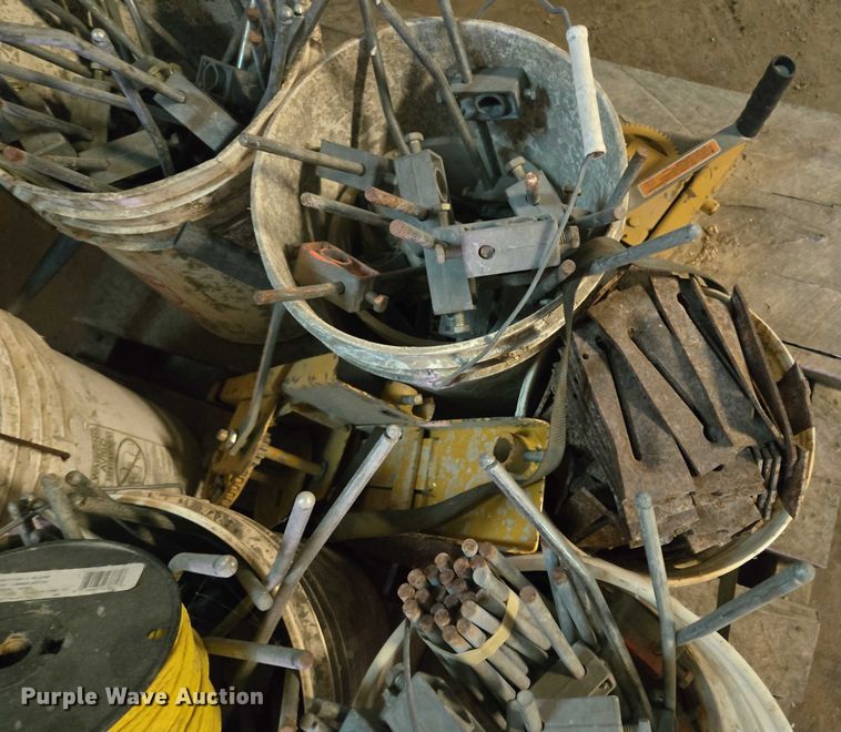 image for item EF1558 Gomaco GT-6200 slipform paver