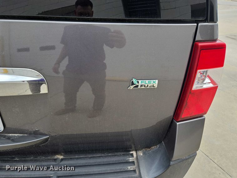 image for item EF1566 2011 Ford Expedition XLT SUV
