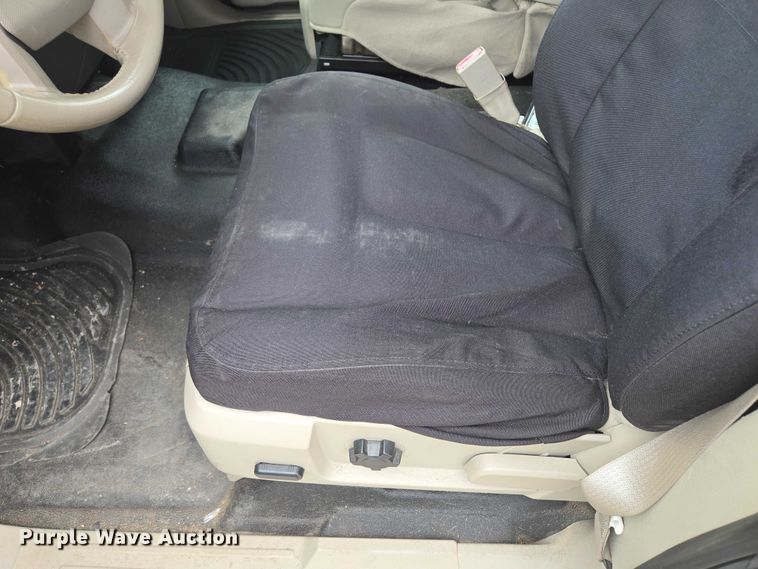 image for item EF1566 2011 Ford Expedition XLT SUV