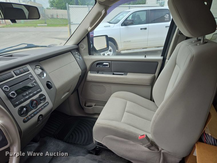 image for item EF1566 2011 Ford Expedition XLT SUV
