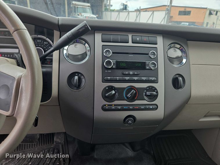 image for item EF1566 2011 Ford Expedition XLT SUV