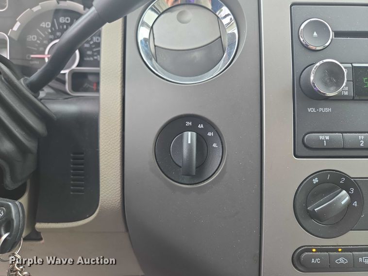 image for item EF1566 2011 Ford Expedition XLT SUV