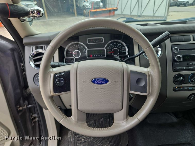 image for item EF1566 2011 Ford Expedition XLT SUV