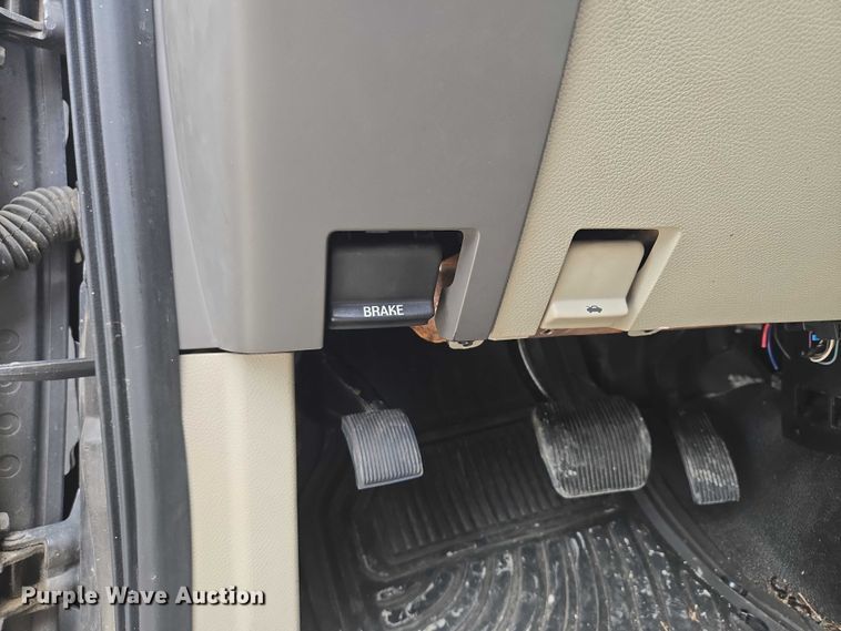 image for item EF1566 2011 Ford Expedition XLT SUV