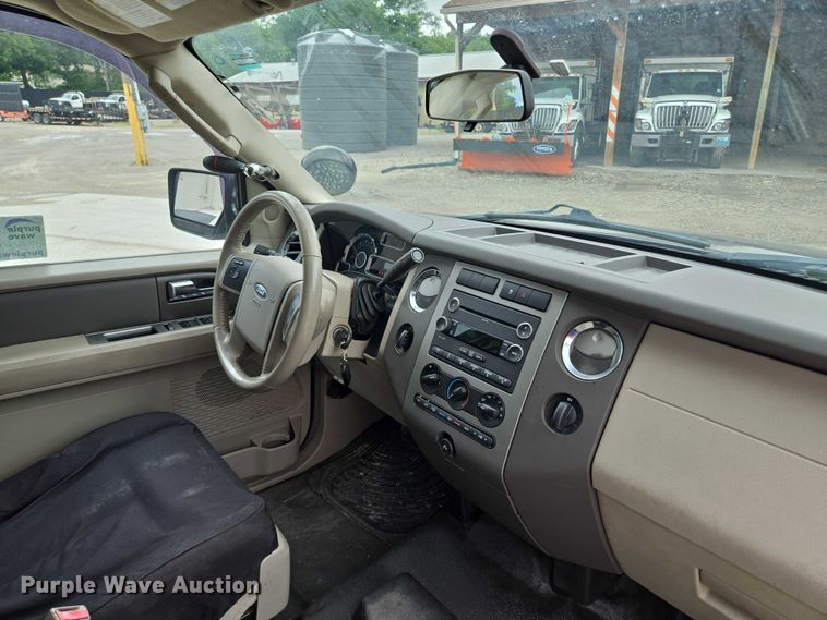 image for item EF1566 2011 Ford Expedition XLT SUV