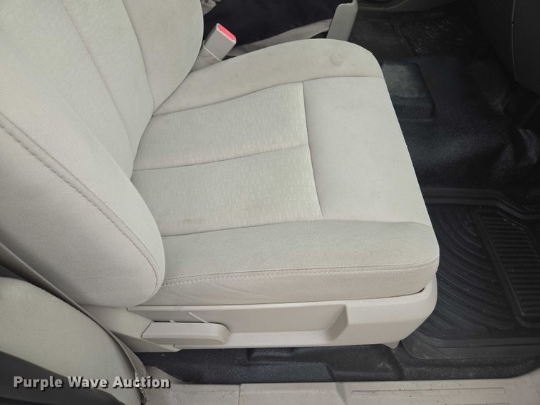 image for item EF1566 2011 Ford Expedition XLT SUV