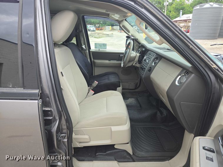 image for item EF1566 2011 Ford Expedition XLT SUV