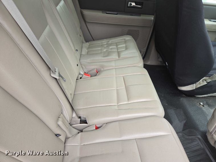 image for item EF1566 2011 Ford Expedition XLT SUV