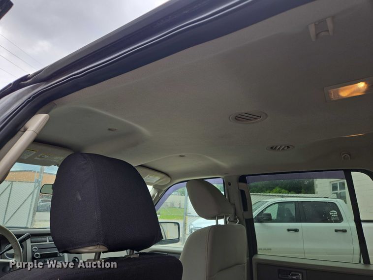 image for item EF1566 2011 Ford Expedition XLT SUV