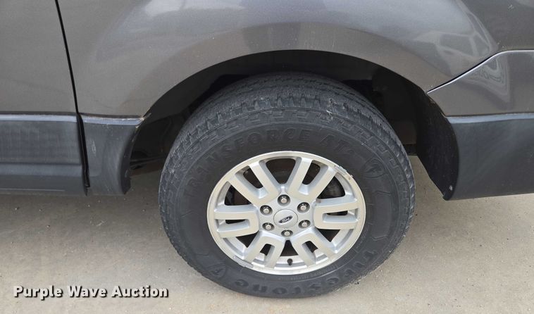 image for item EF1566 2011 Ford Expedition XLT SUV