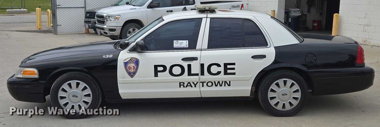 image for item EF1567 2010 Ford Crown Victoria Police Interceptor  