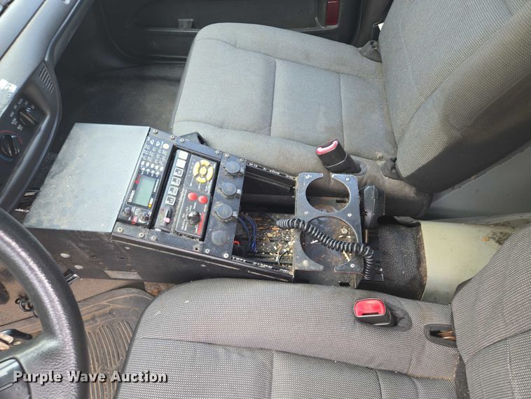 image for item EF1567 2010 Ford Crown Victoria Police Interceptor  