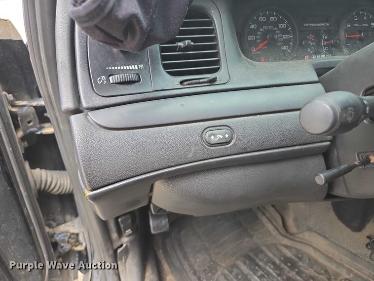 image for item EF1567 2010 Ford Crown Victoria Police Interceptor  