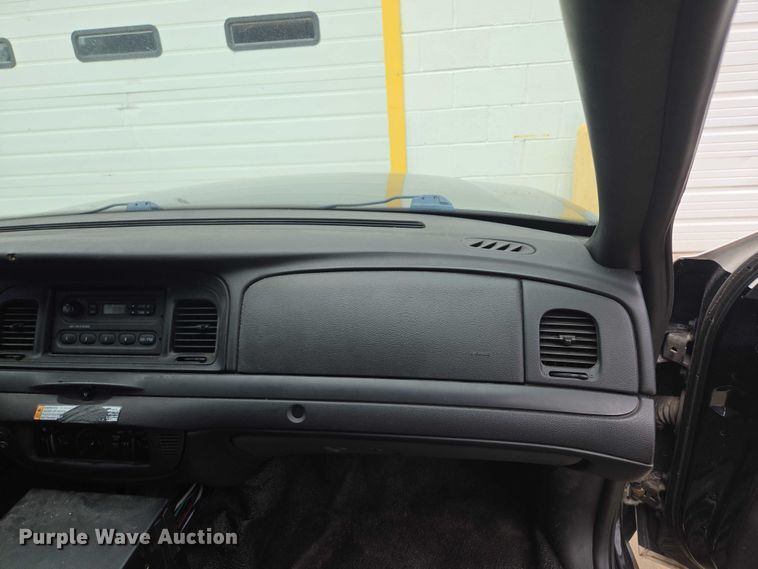 image for item EF1567 2010 Ford Crown Victoria Police Interceptor  