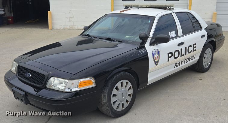 image for item EF1568 2010 Ford Crown Victoria Police Interceptor 
