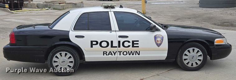 image for item EF1568 2010 Ford Crown Victoria Police Interceptor 