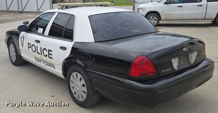 image for item EF1568 2010 Ford Crown Victoria Police Interceptor 