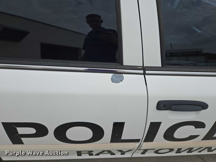 image for item EF1568 2010 Ford Crown Victoria Police Interceptor 