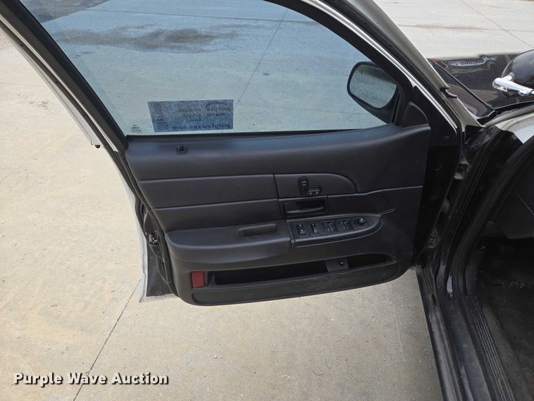 image for item EF1568 2010 Ford Crown Victoria Police Interceptor 