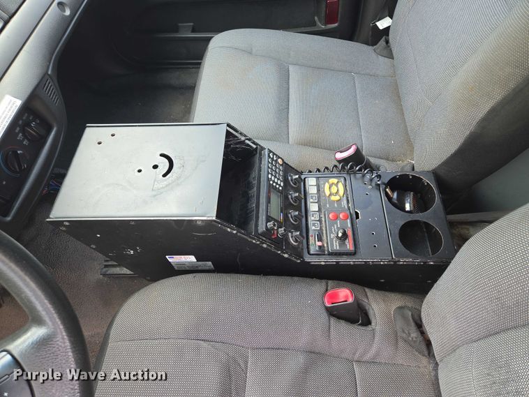 image for item EF1568 2010 Ford Crown Victoria Police Interceptor 