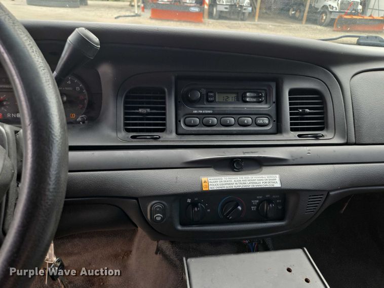 image for item EF1568 2010 Ford Crown Victoria Police Interceptor 