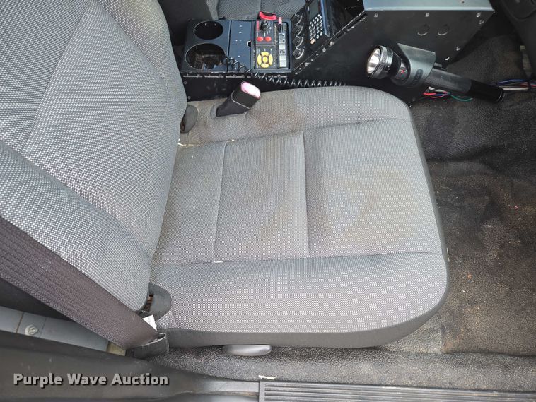 image for item EF1568 2010 Ford Crown Victoria Police Interceptor 