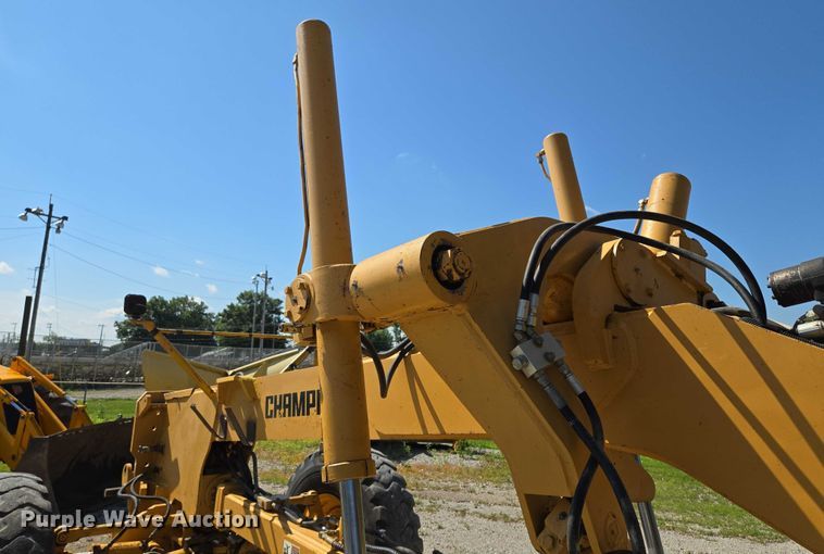 image for item EF1576 1993 Champion 720A motor grader