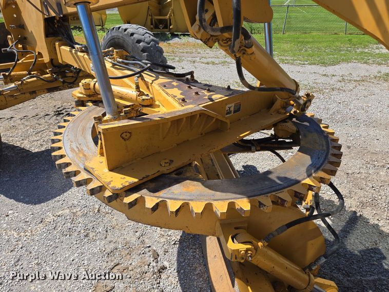 image for item EF1576 1993 Champion 720A motor grader