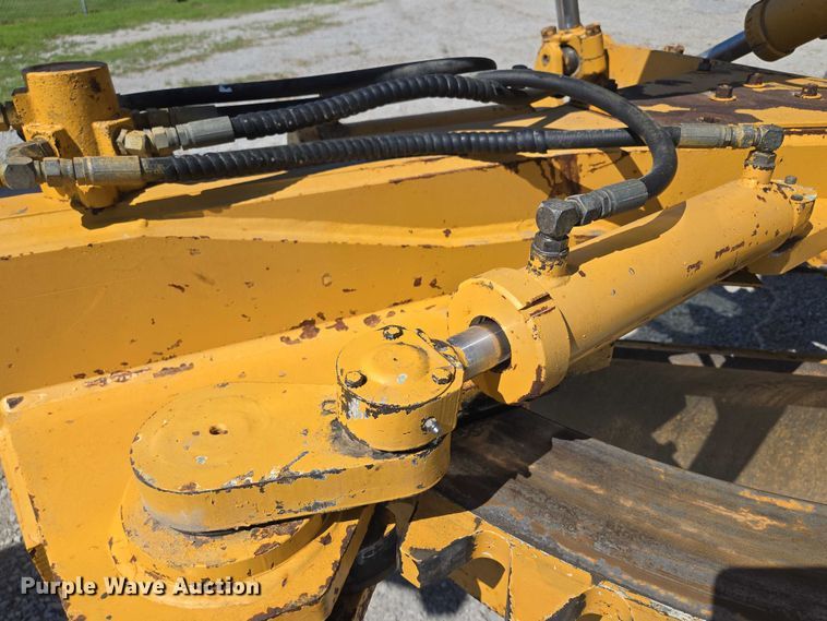 image for item EF1576 1993 Champion 720A motor grader