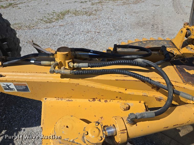 image for item EF1576 1993 Champion 720A motor grader