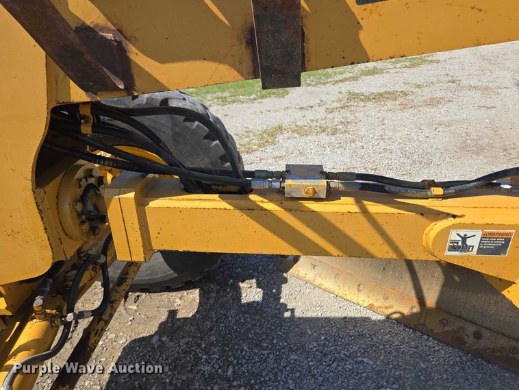 image for item EF1576 1993 Champion 720A motor grader