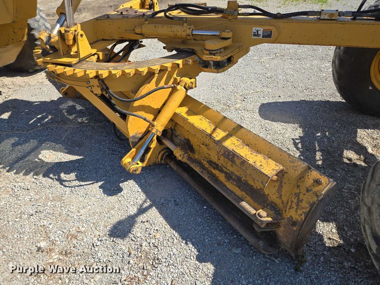 image for item EF1576 1993 Champion 720A motor grader