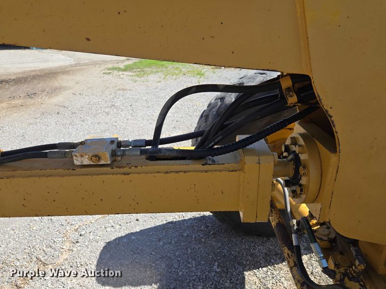 image for item EF1576 1993 Champion 720A motor grader