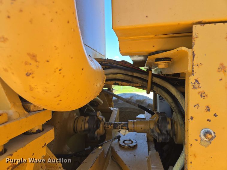 image for item EF1576 1993 Champion 720A motor grader