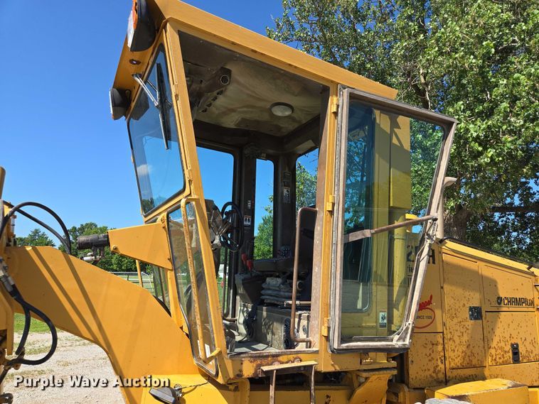 image for item EF1576 1993 Champion 720A motor grader