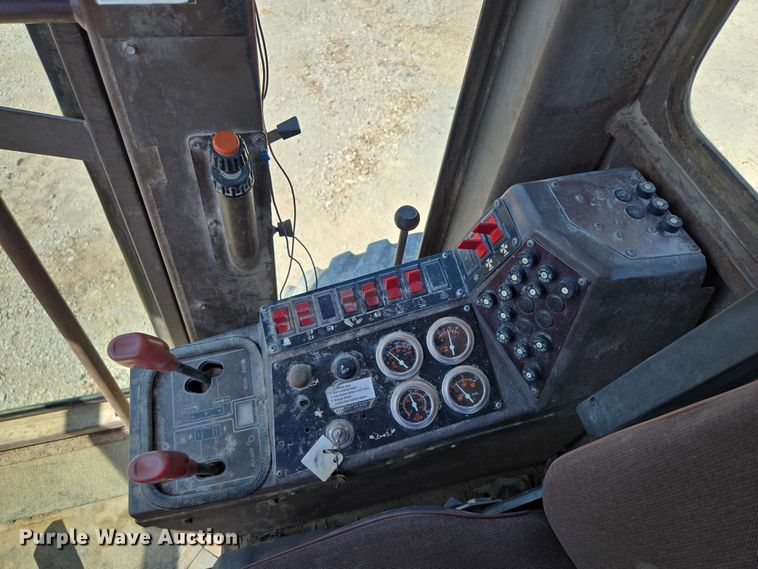 image for item EF1576 1993 Champion 720A motor grader