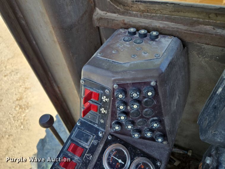 image for item EF1576 1993 Champion 720A motor grader