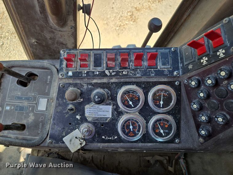 image for item EF1576 1993 Champion 720A motor grader