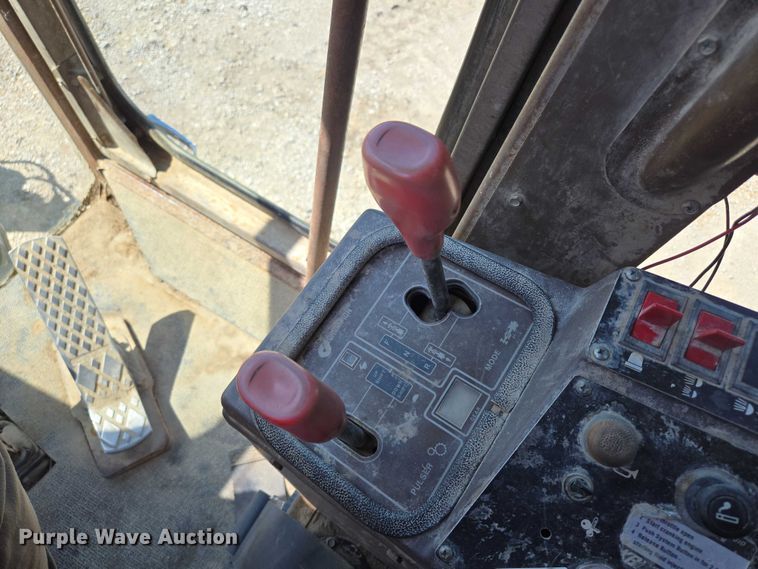 image for item EF1576 1993 Champion 720A motor grader