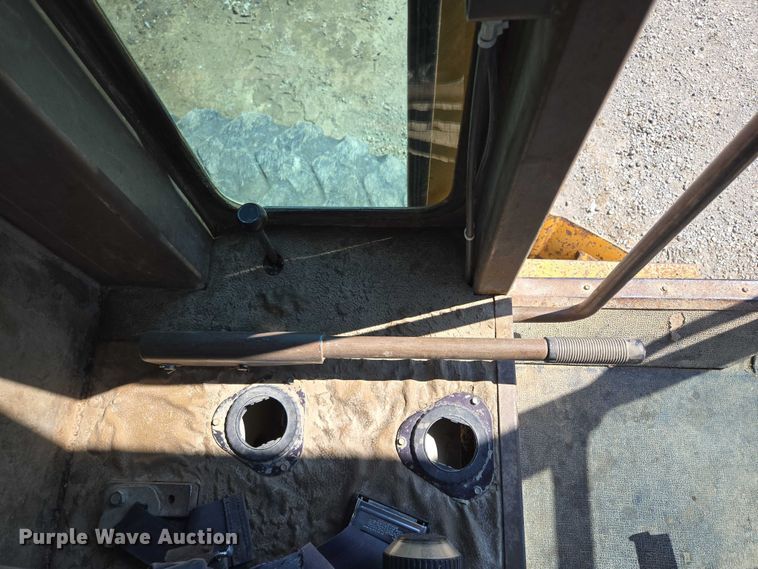 image for item EF1576 1993 Champion 720A motor grader