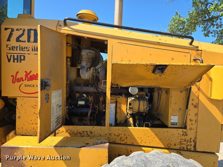 image for item EF1576 1993 Champion 720A motor grader