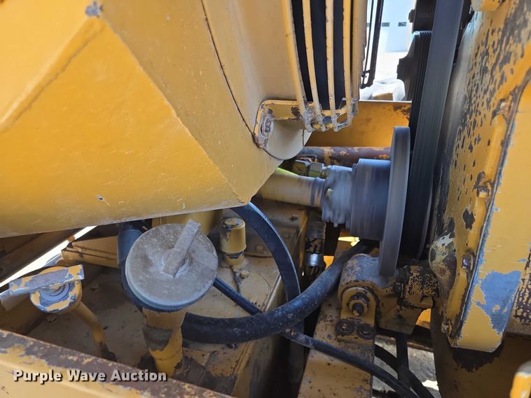 image for item EF1576 1993 Champion 720A motor grader