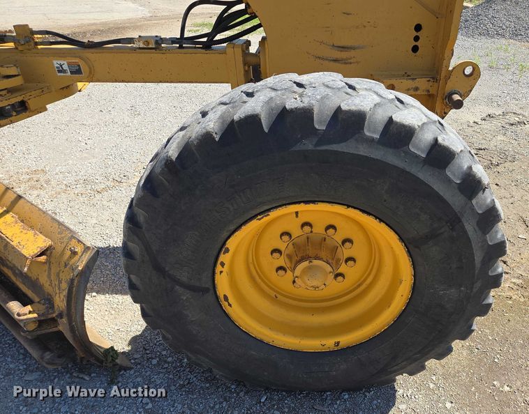 image for item EF1576 1993 Champion 720A motor grader