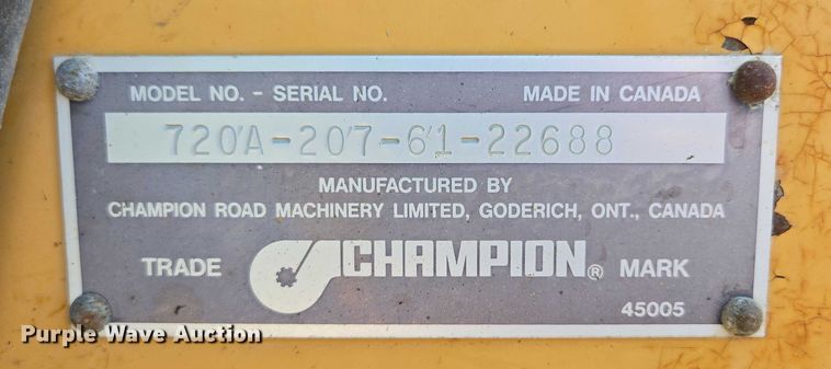 image for item EF1576 1993 Champion 720A motor grader