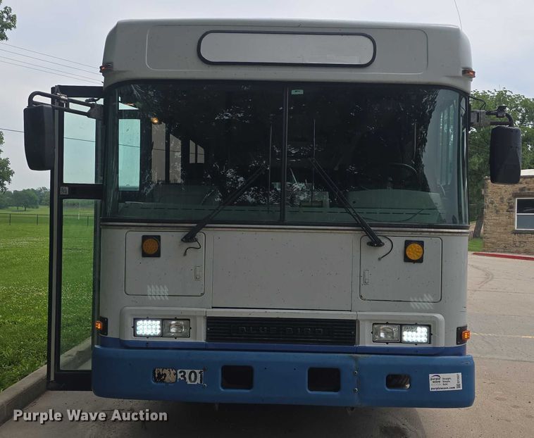image for item EF3507 2003 Blue Bird All American coach bus
