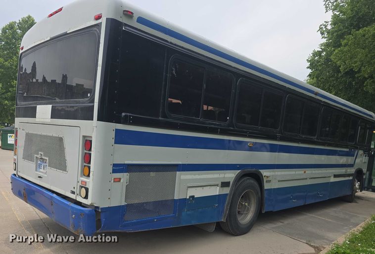 image for item EF3507 2003 Blue Bird All American coach bus