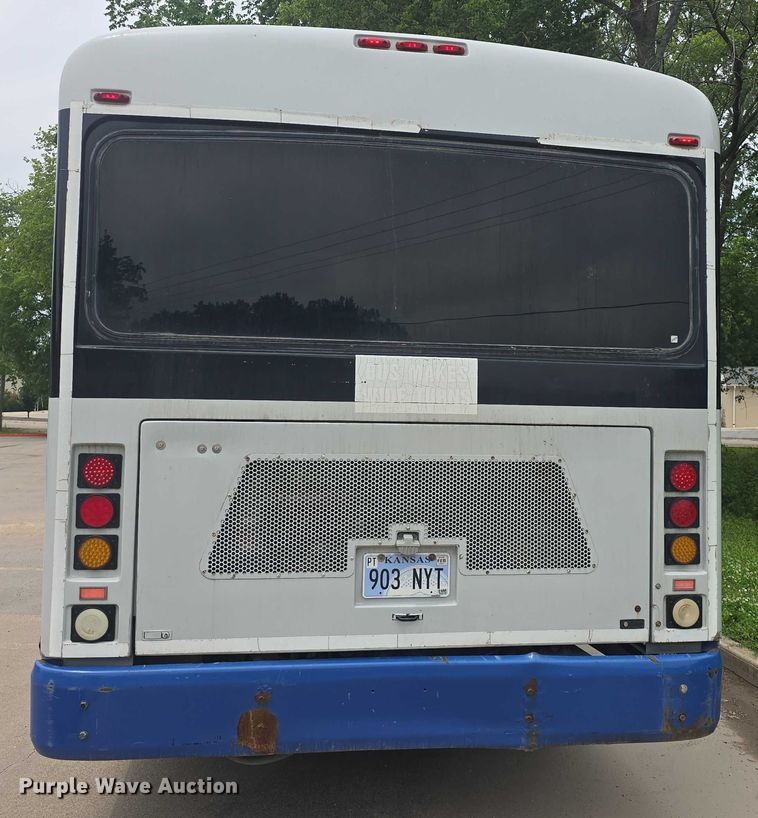 image for item EF3507 2003 Blue Bird All American coach bus