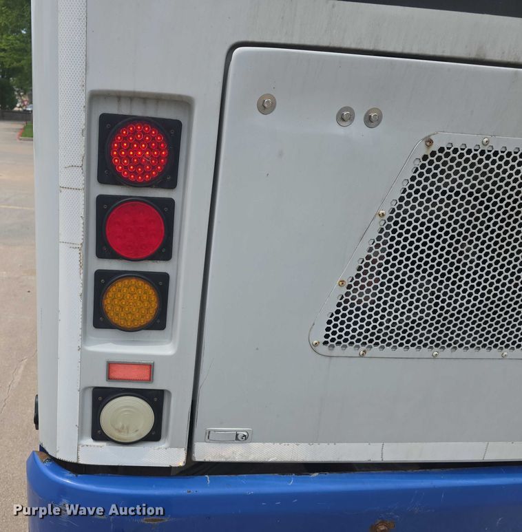 image for item EF3507 2003 Blue Bird All American coach bus