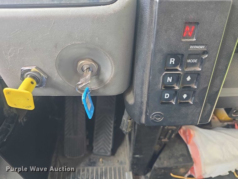 image for item EF3507 2003 Blue Bird All American coach bus