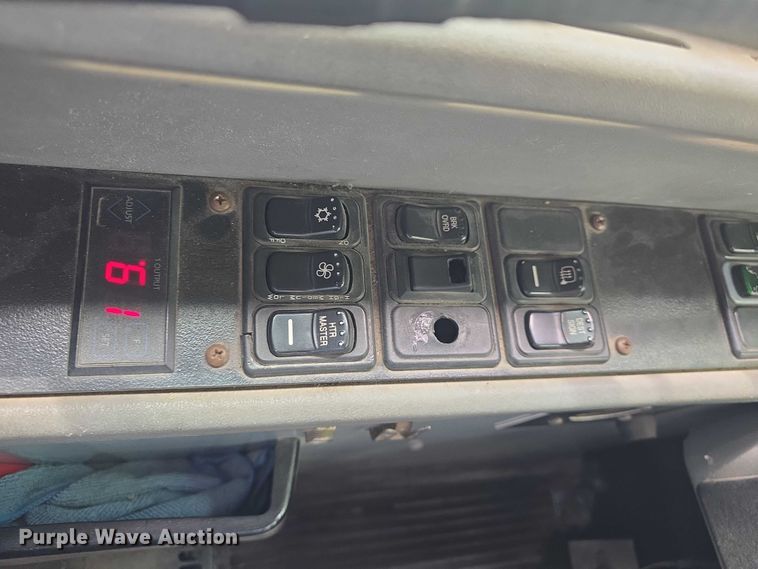 image for item EF3507 2003 Blue Bird All American coach bus